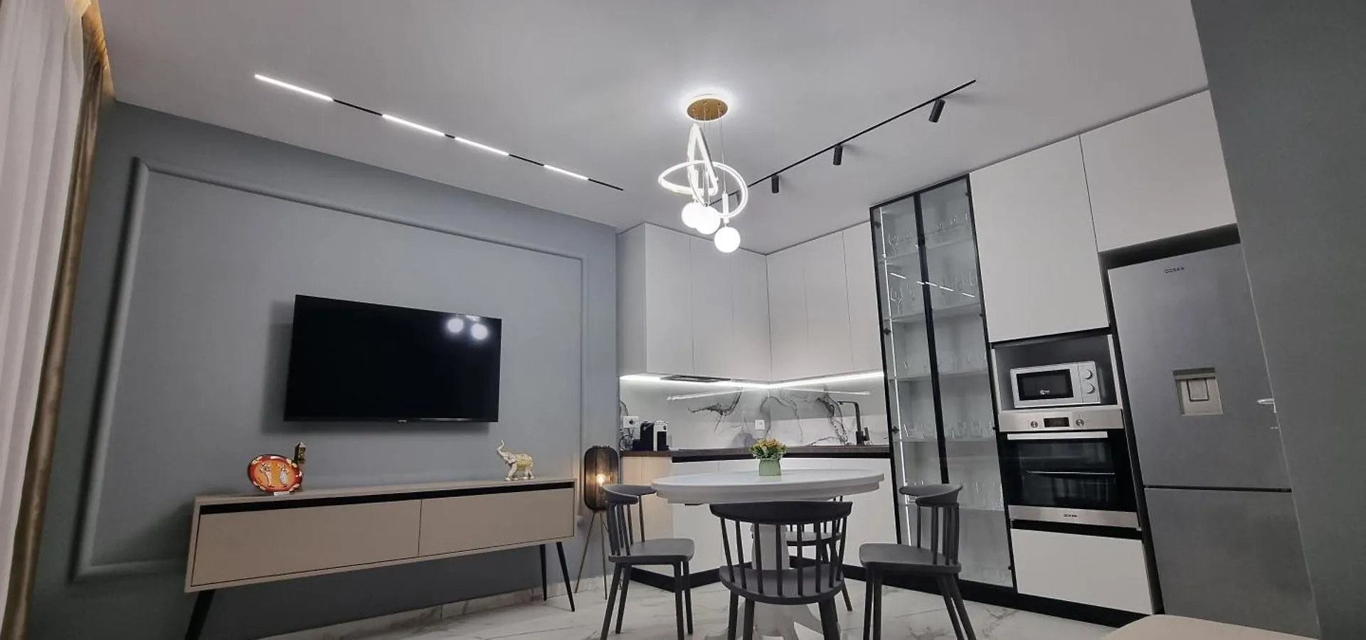 Center Dots Apartment Tirana Albania